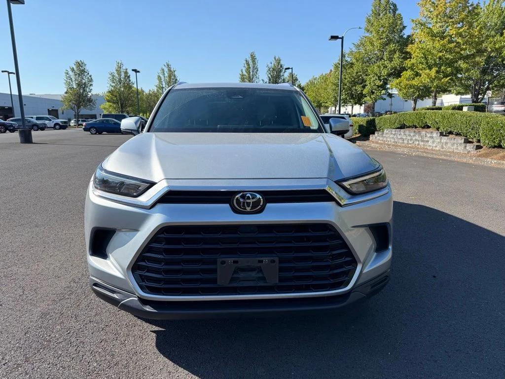 toyota grand highlander 2024 5TDAAAB56RS015323 image toyota grand highlander 2024 5TDAAAB56RS015323 image